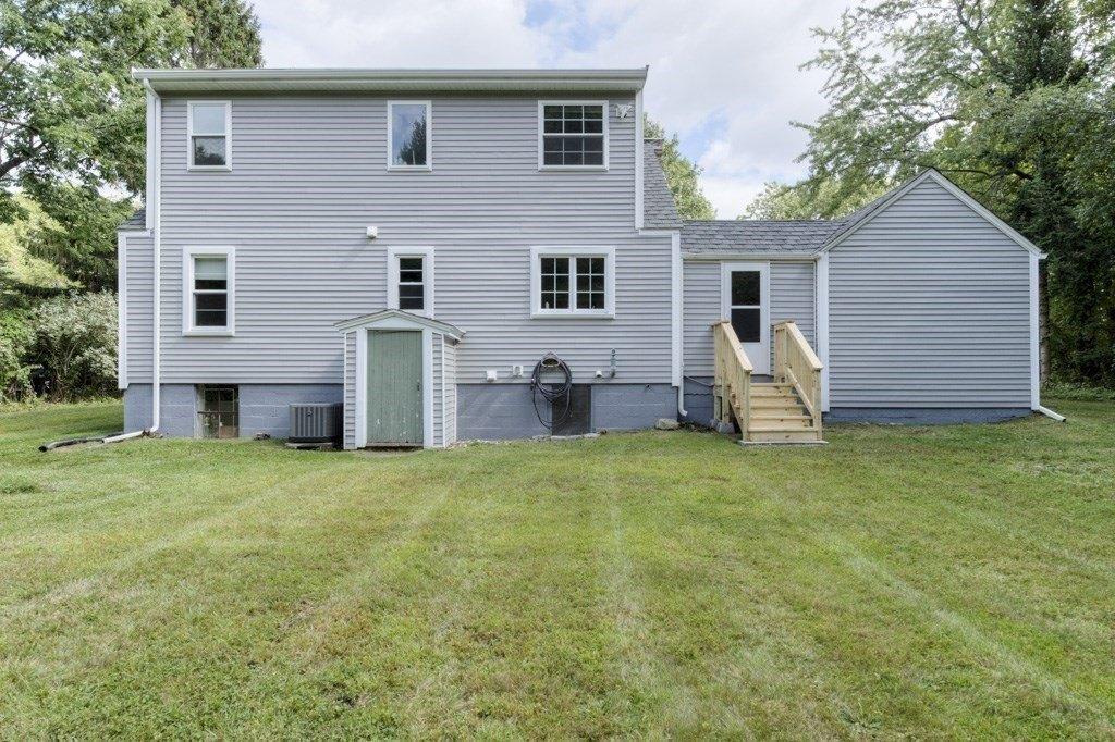 Salisbury St, Holden, MA 01520
