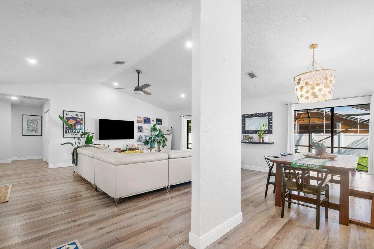 Robinson St, Jupiter, FL 33458