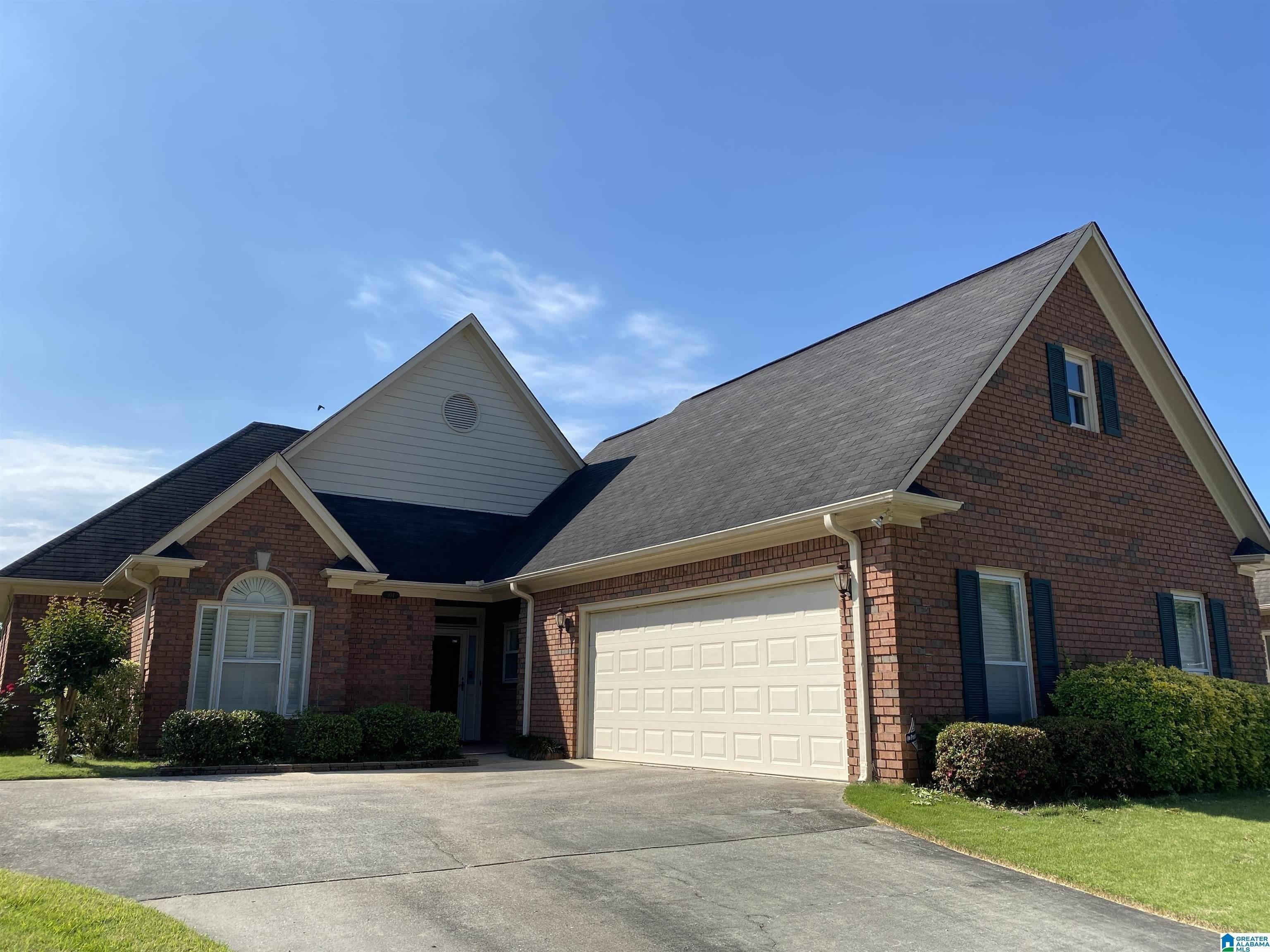 Paradise Lake Rd, Hoover, AL 35244