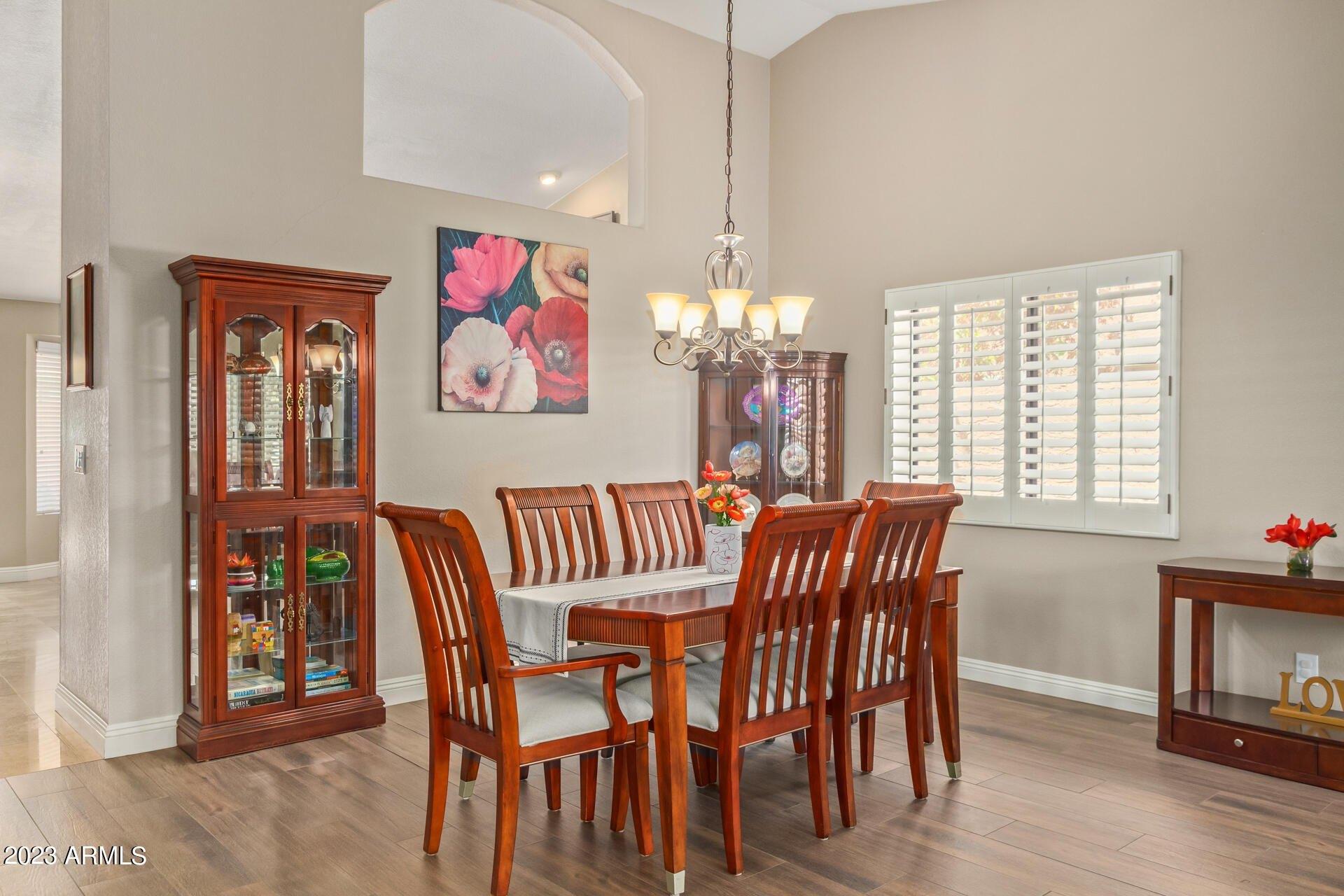 W Royal Palms Ct, Gilbert, AZ 85233