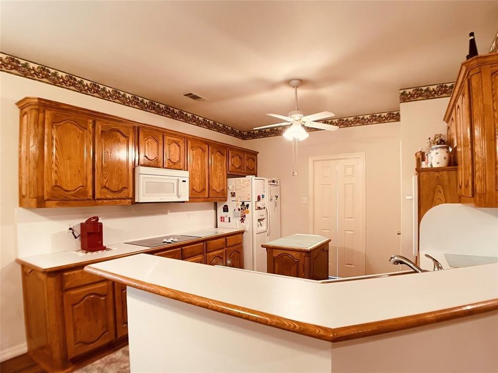 Northgate Dr, Waxahachie, TX 75165