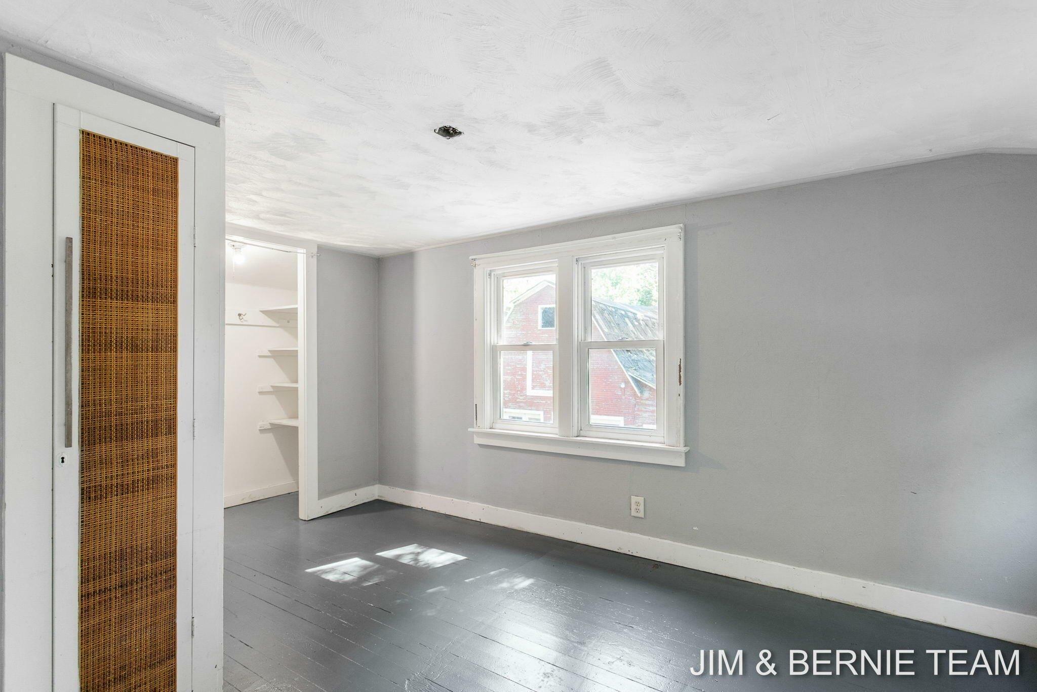 64th St, Holland, MI 49423