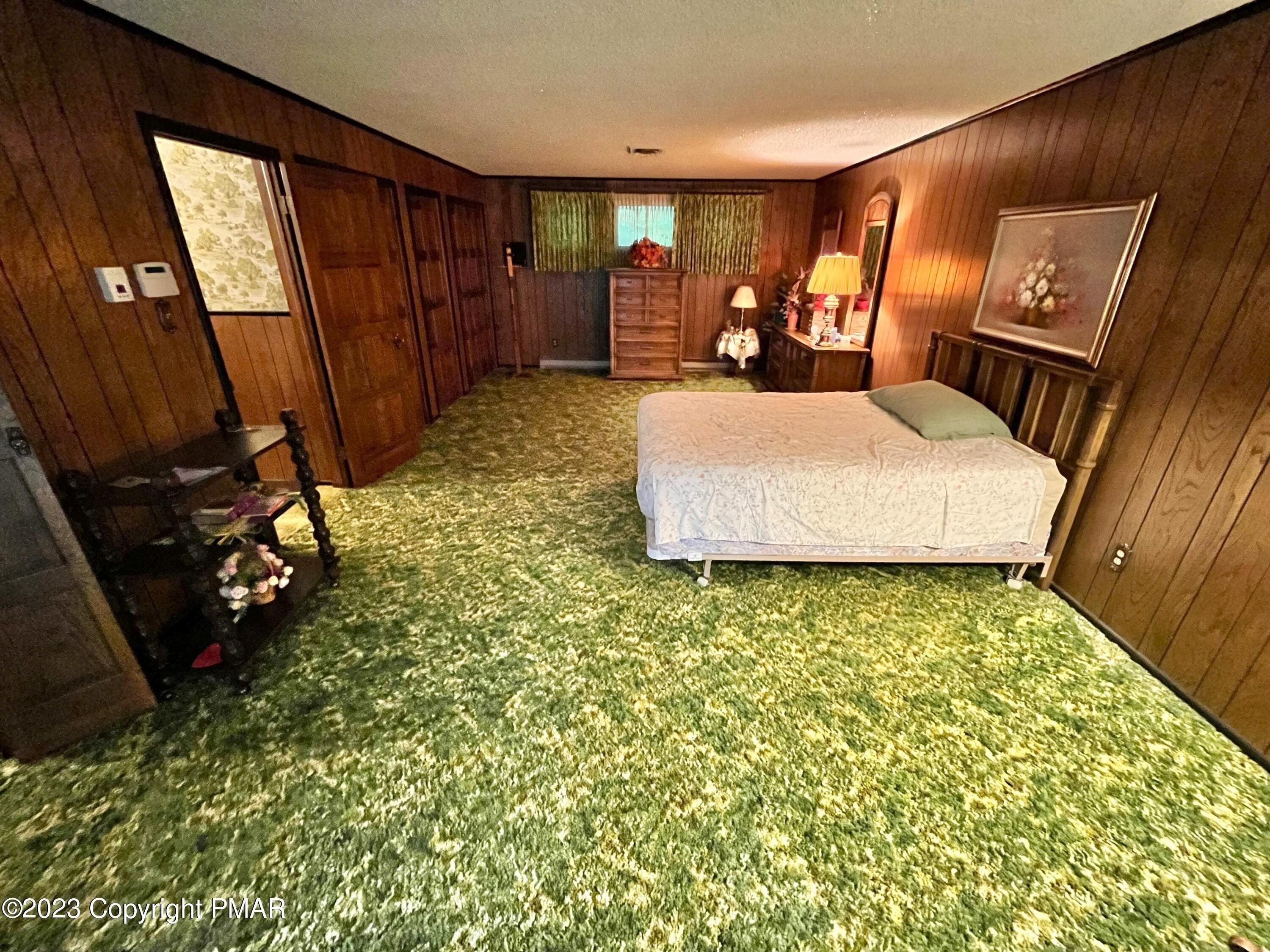 Manor Ln E, Lehighton, PA 18235