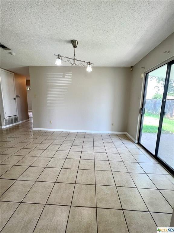 Traverse Dr, Killeen, TX 76543