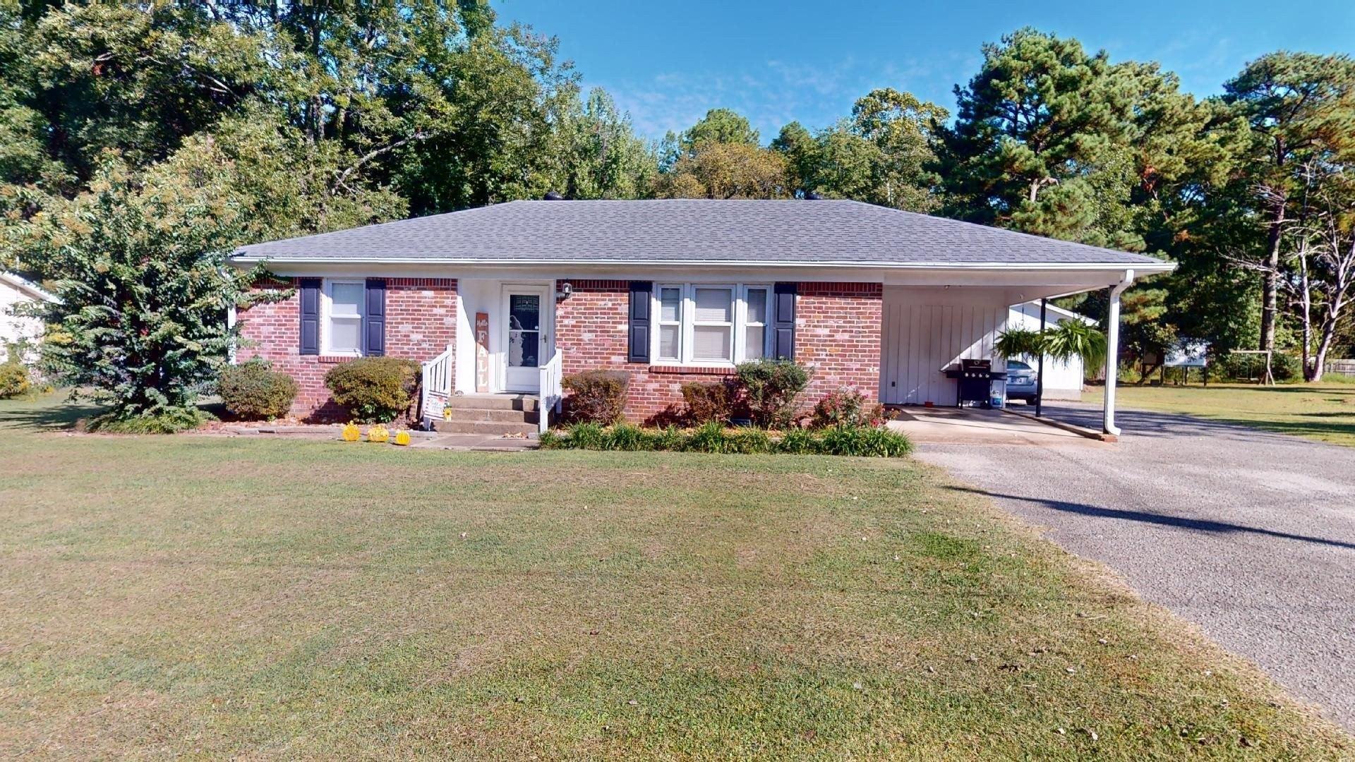 Mack St, Jackson, TN 38305