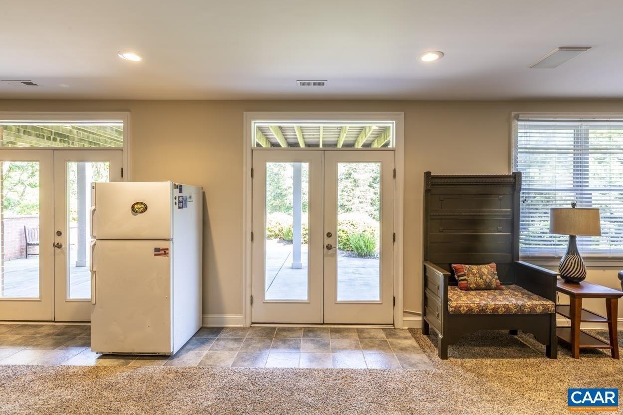 Redwood Ln, Earlysville, VA 22936