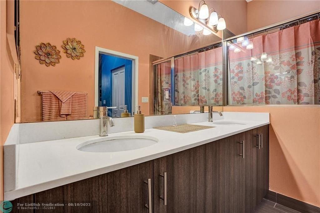 Nw 48th Ln, Lauderhill, FL 33319