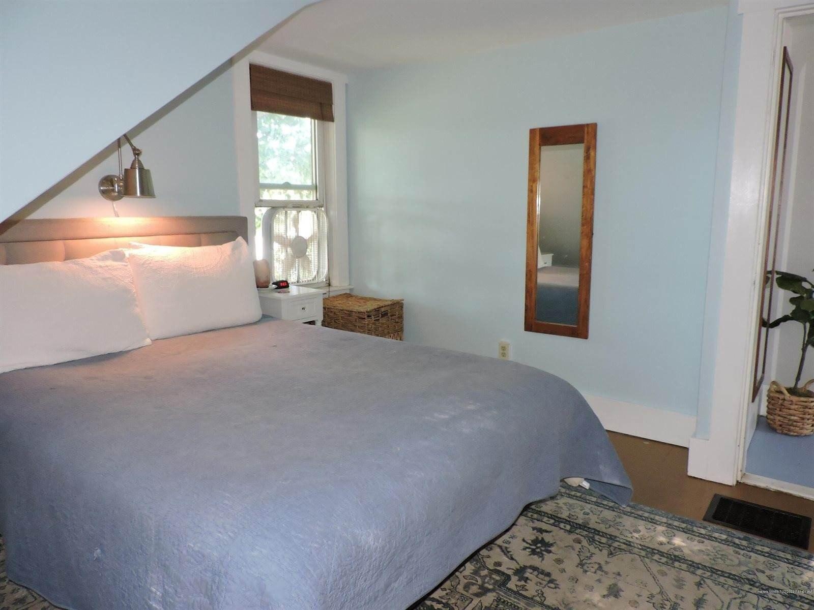 Fern St, Bangor, ME 04401
