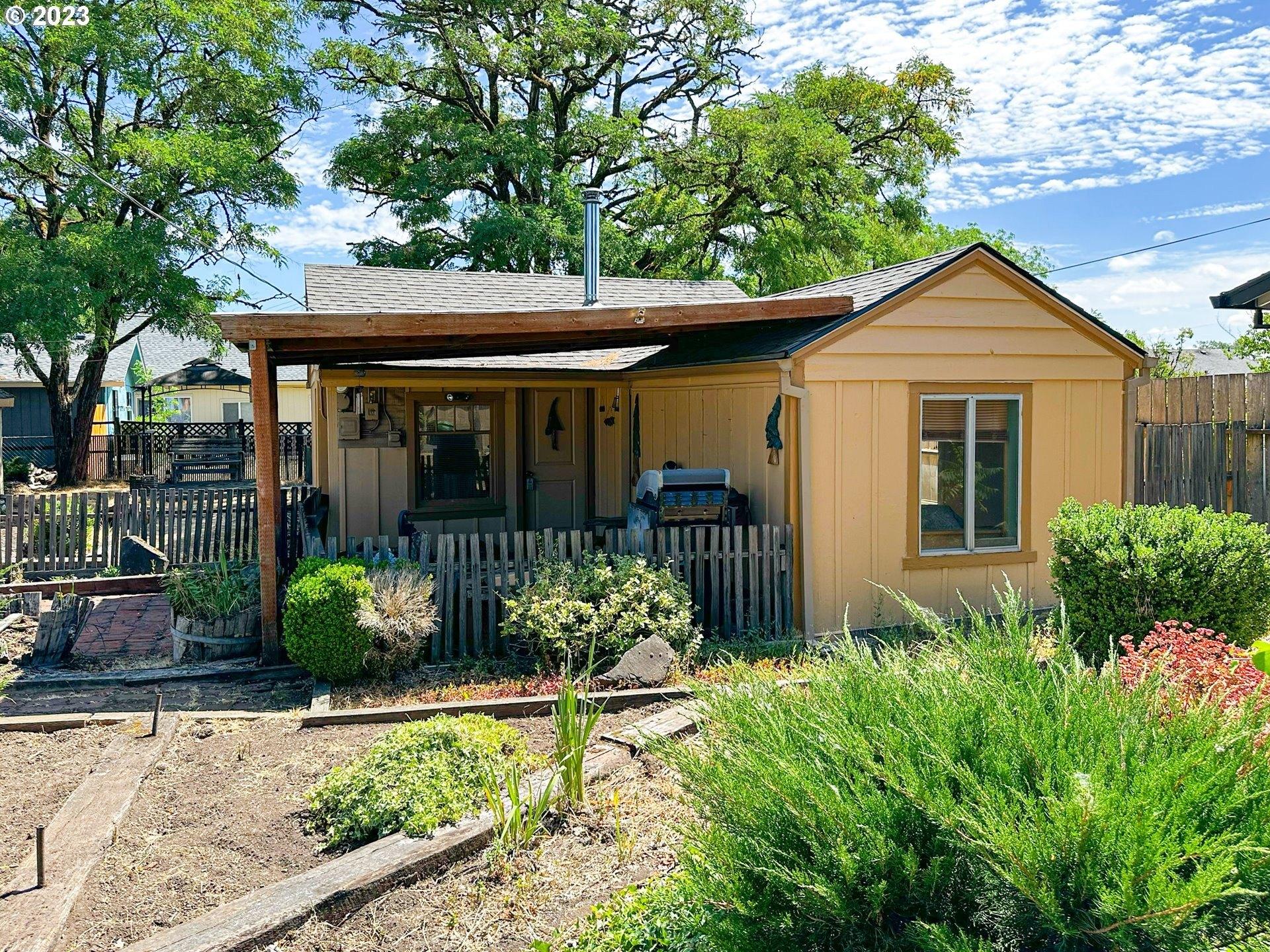 S 12th St, Saint Helens, OR 97051