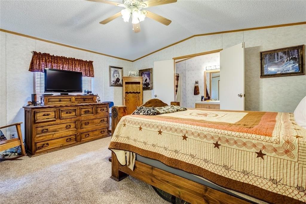N Cardinal Rd, Azle, TX 76020