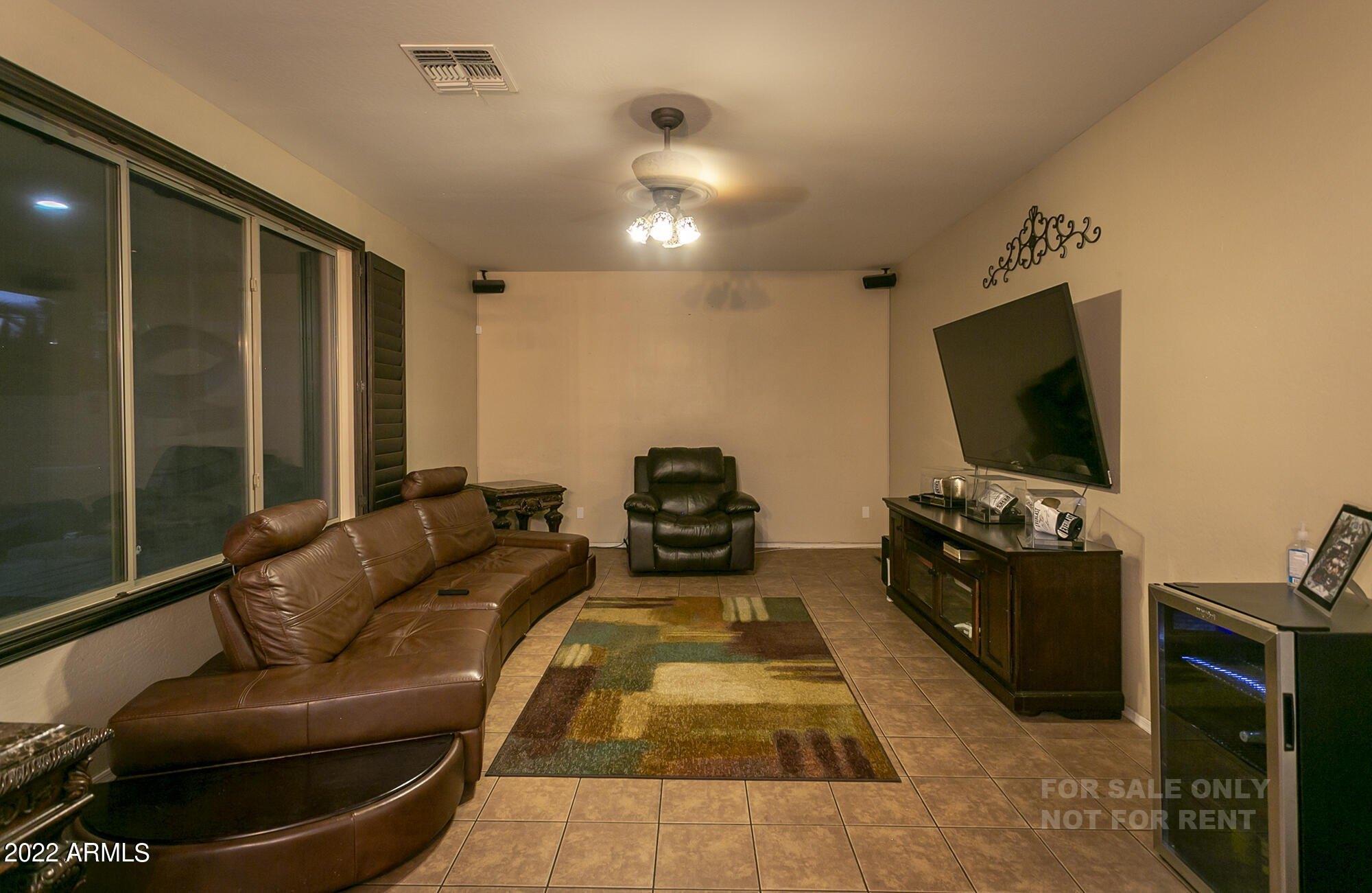 S 94th Gln, Tolleson, AZ 85353