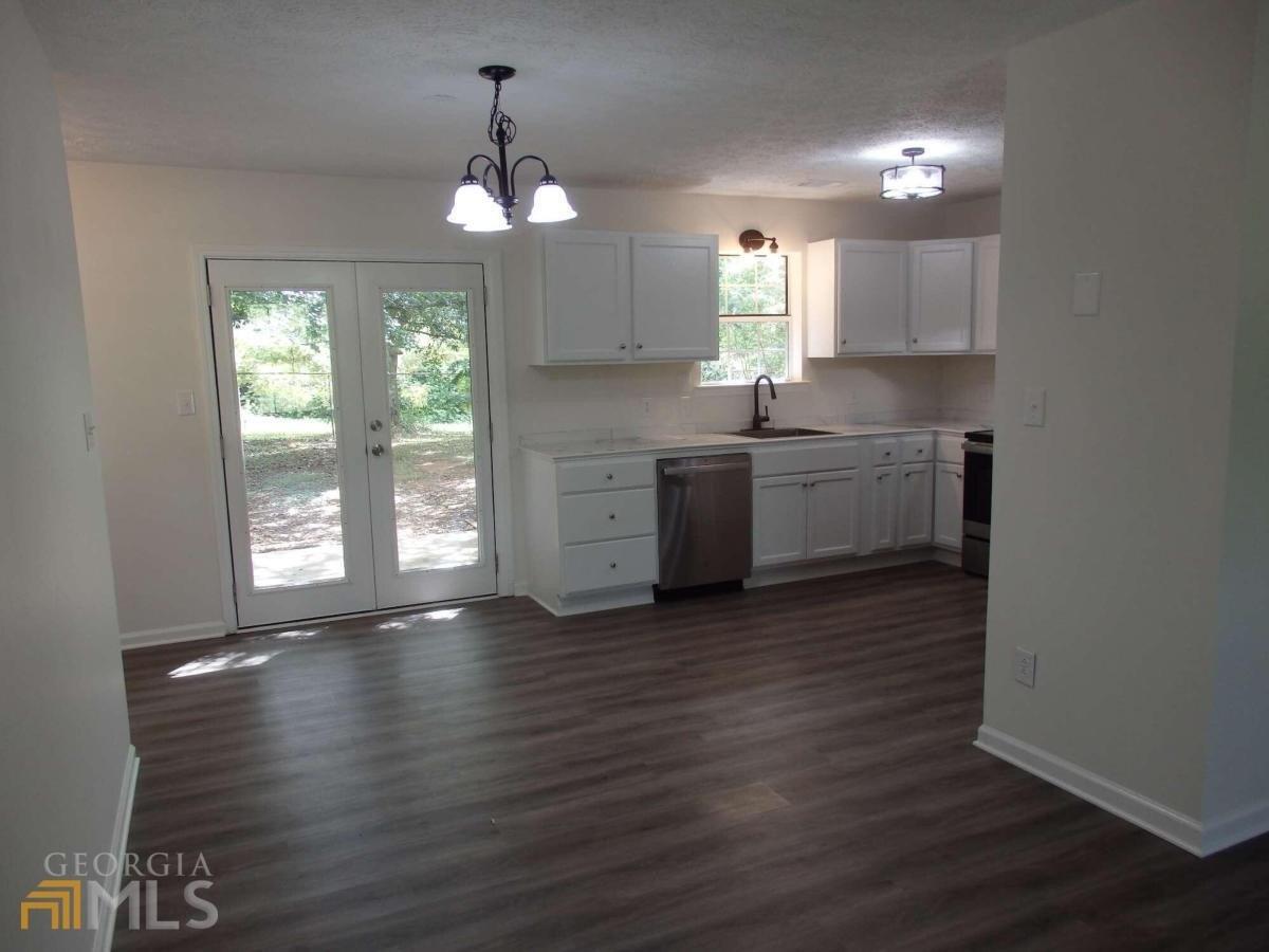 Fieldstone Ct, Clermont, GA 30527