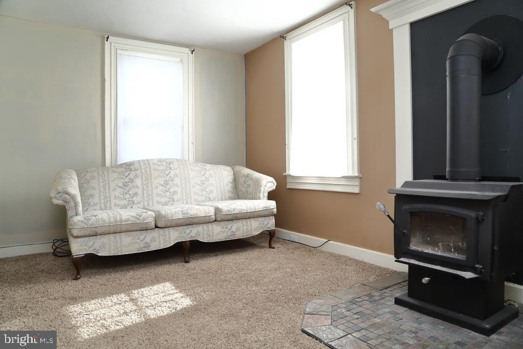 Creek Rd, Lititz, PA 17543