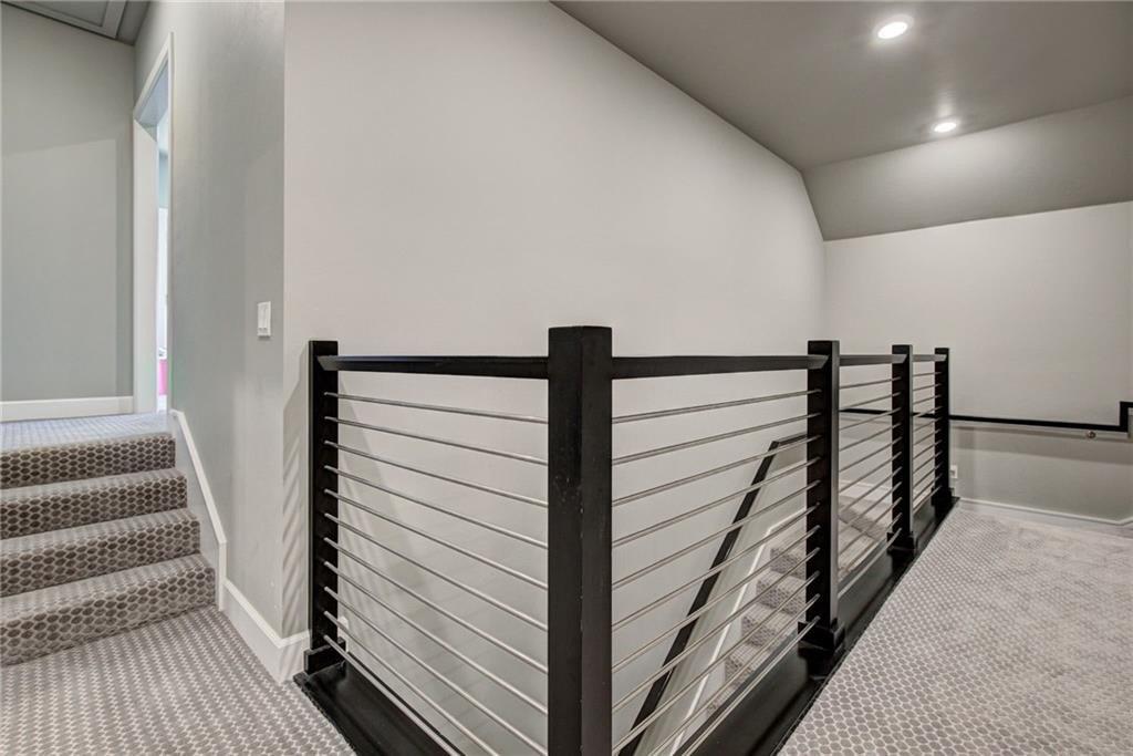 James Thomas Ct, Edmond, OK 73013