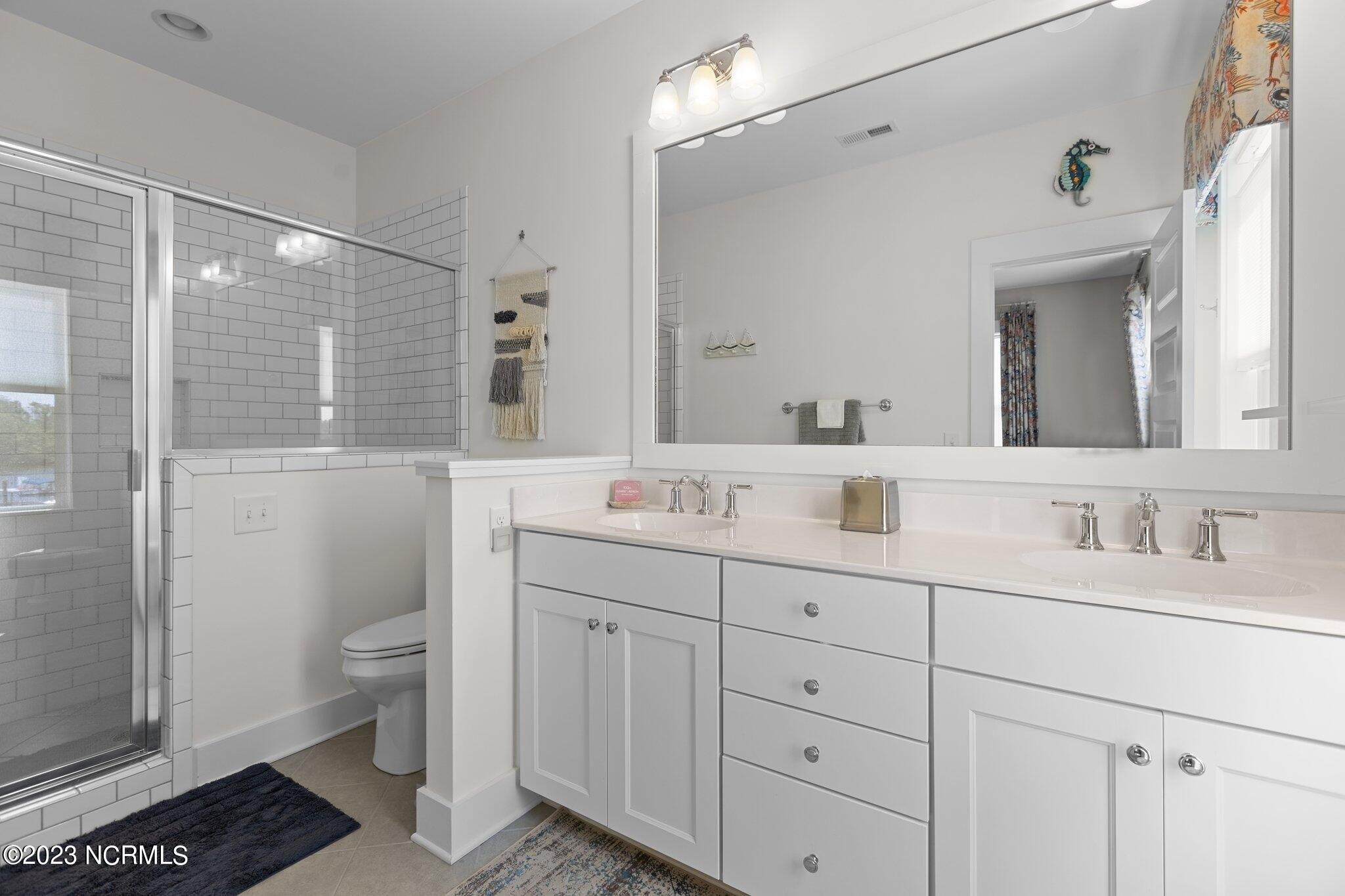 Moss Way, Washington, NC 27889