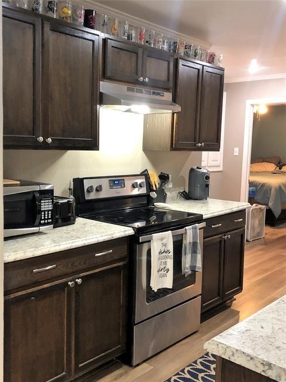 Nw 17th St, Fort Worth, TX 76106