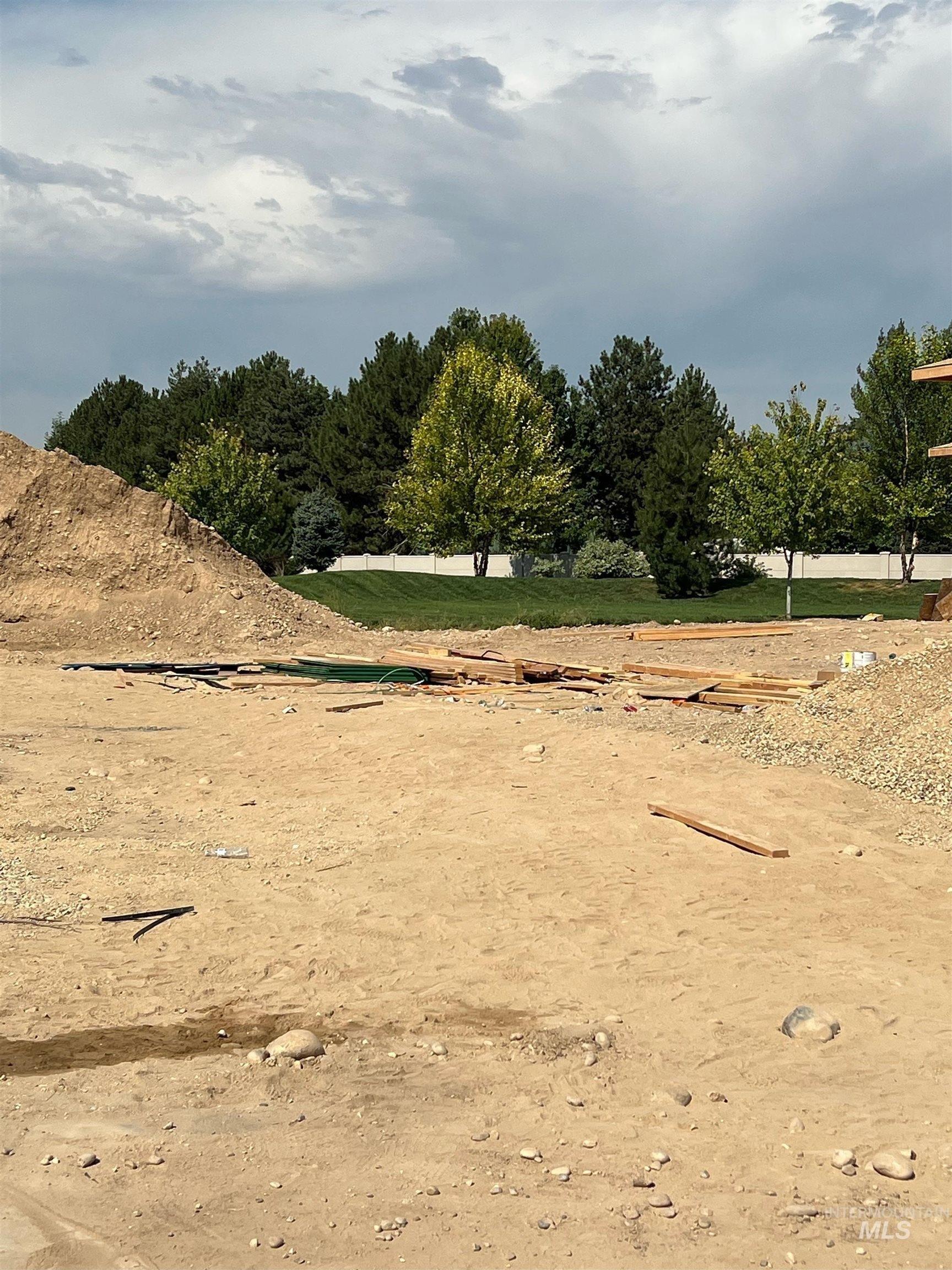 N Big Cedar Way, Meridian, ID 83646