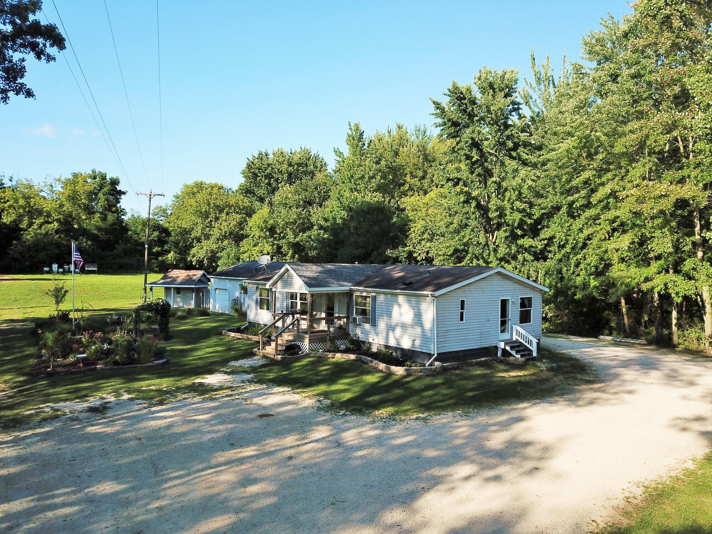 Young Rd, Bellevue, MI 49021