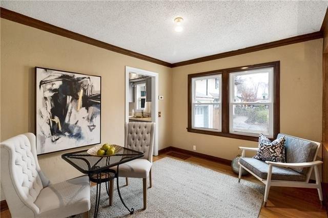 Maple St, Mission, KS 66202