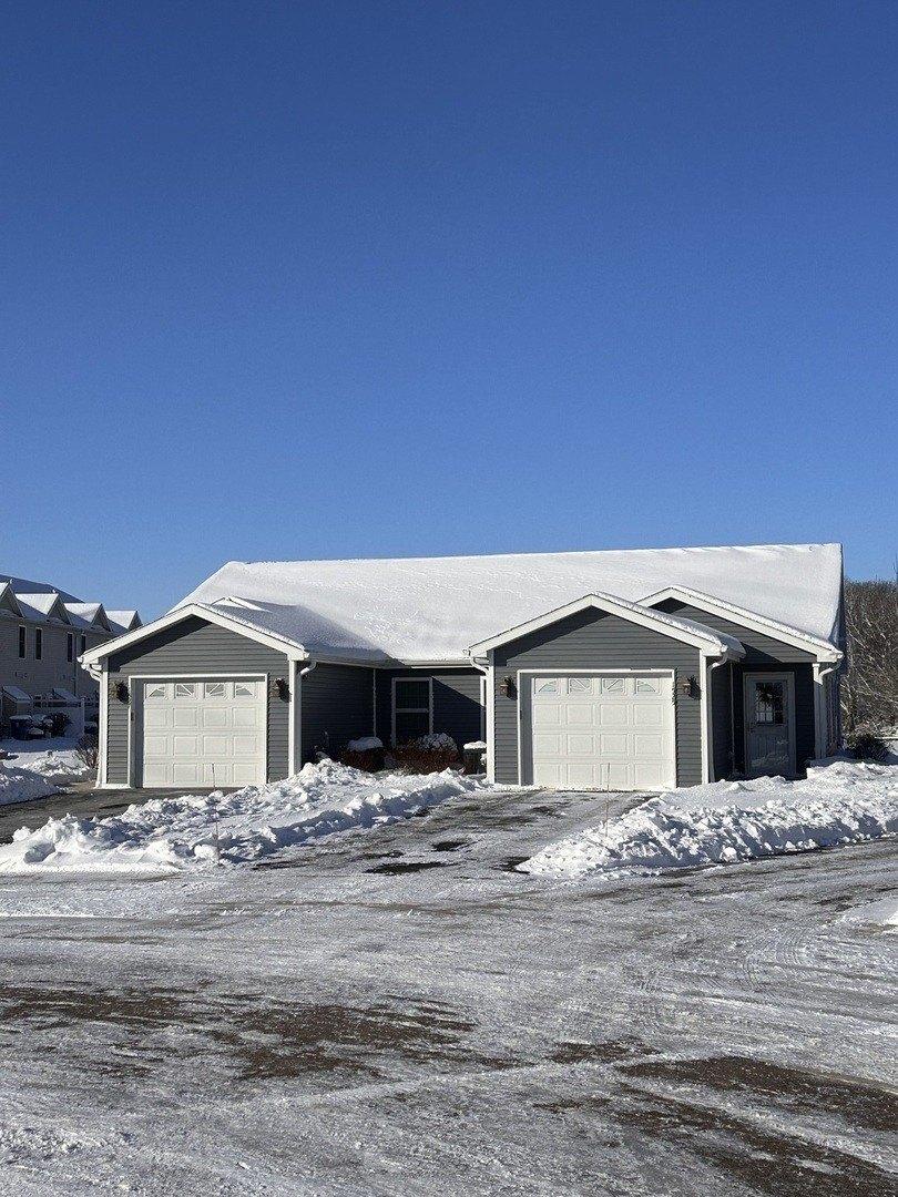 Eadens Pl, Dixon, IL 61021