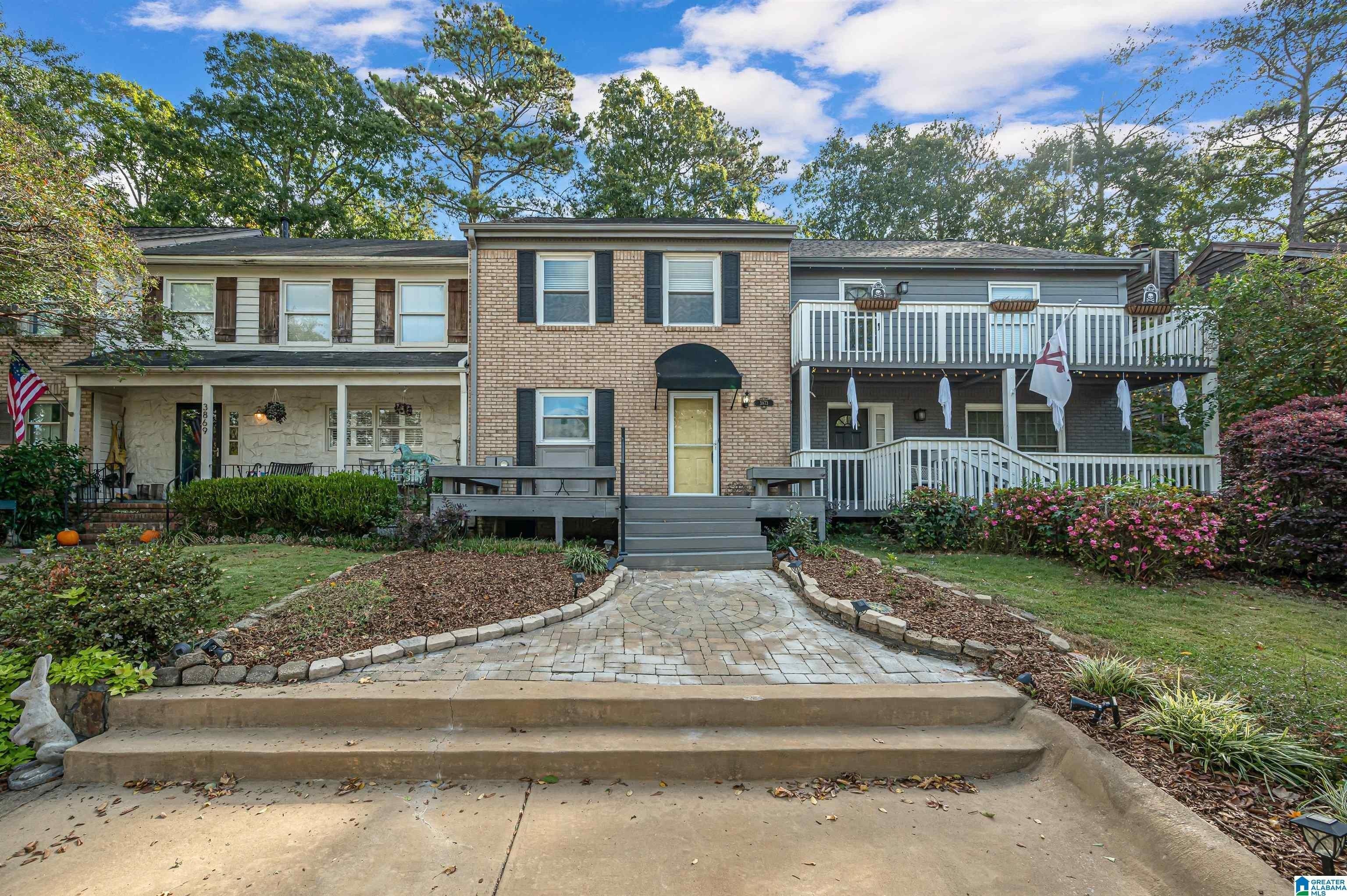 Overton Manor Ln, Vestavia, AL 35243
