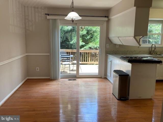 Rhondda Dr, Lorton, VA 22079