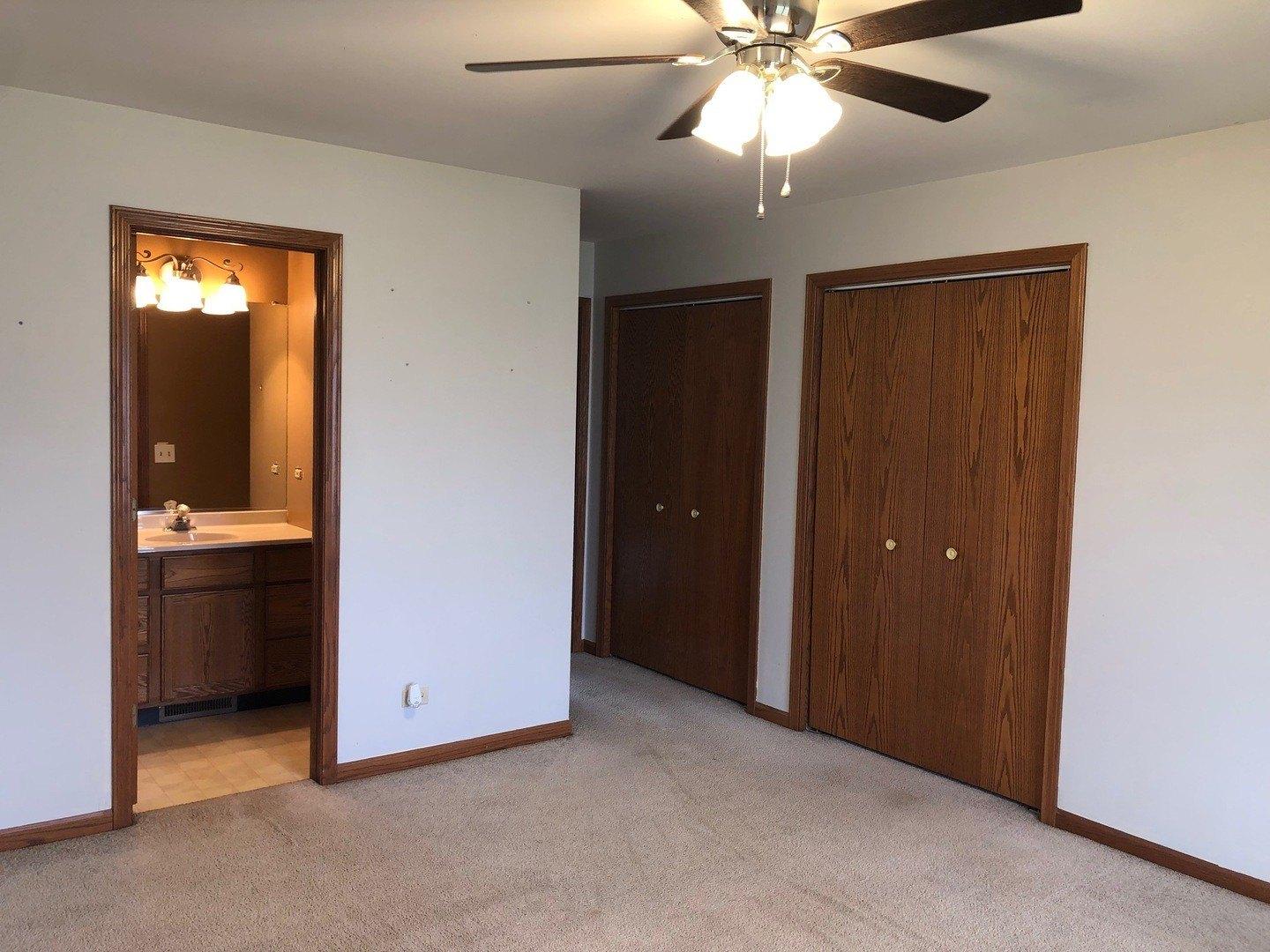 Old Mill Ln, Hampshire, IL 60140