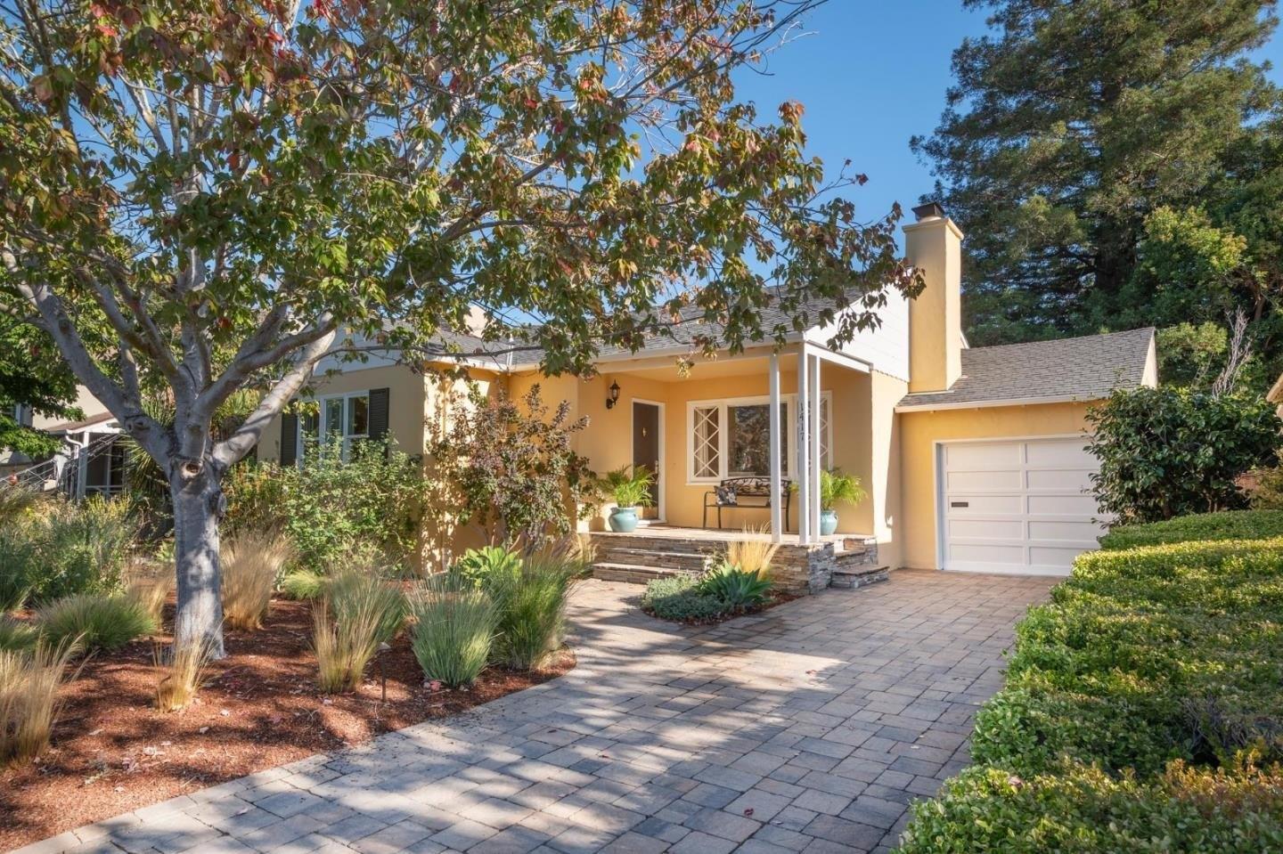 Maple St, San Mateo, CA 94402