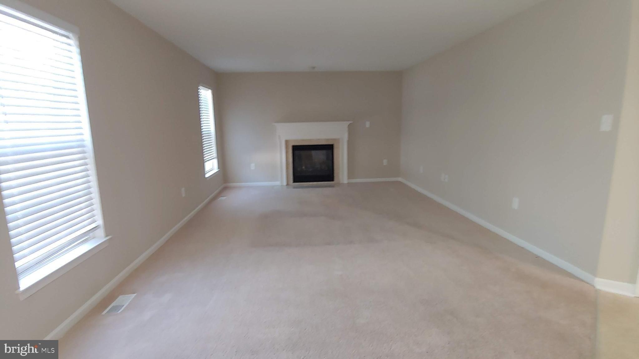 Hillcrest Dr, Kinzers, PA 17535