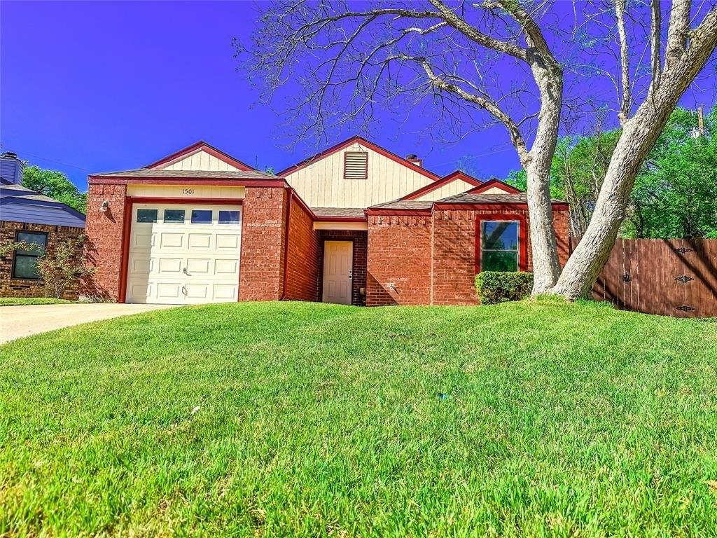 Hux Ct, Irving, TX 75060