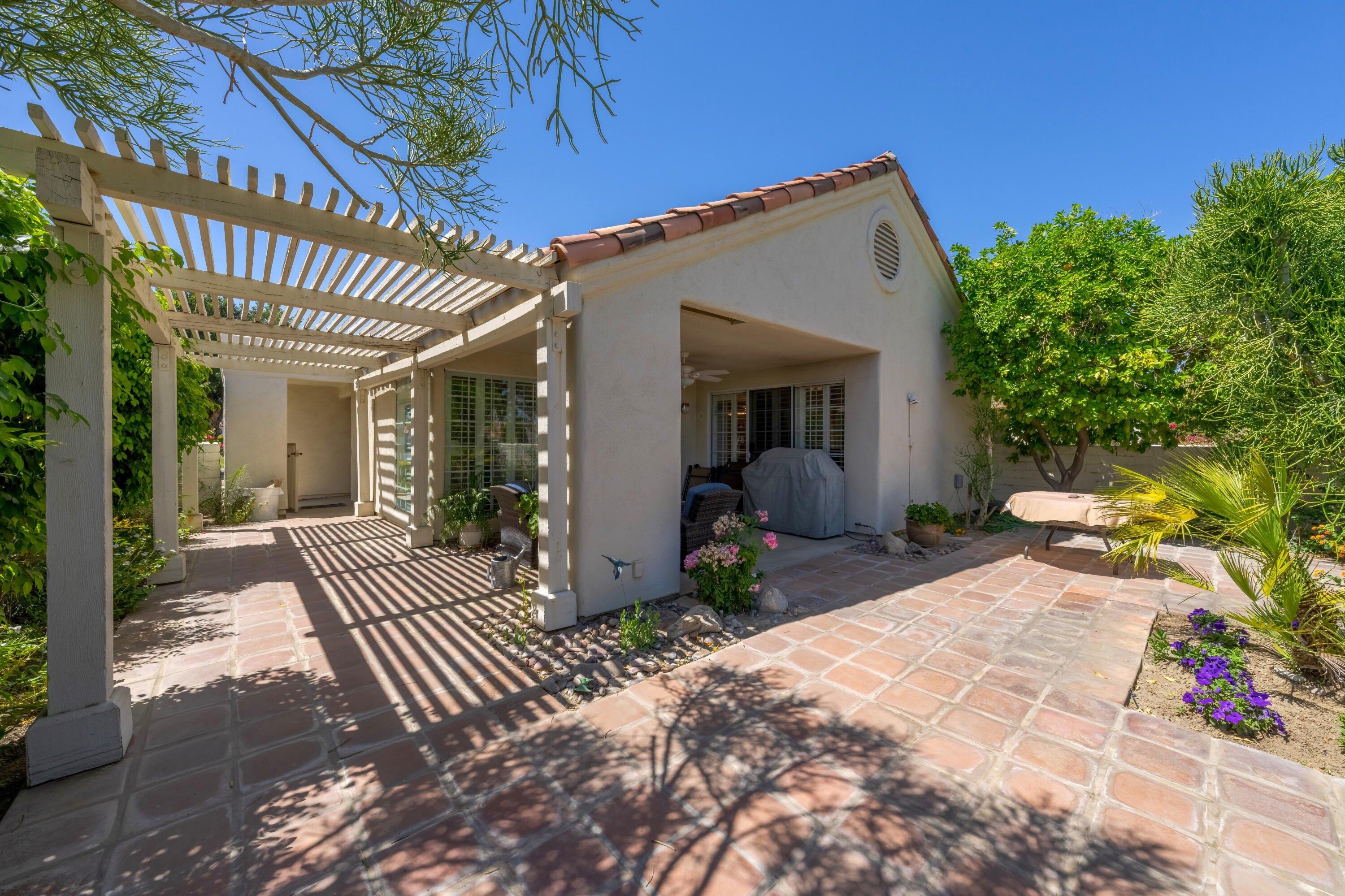 Via Granada, Palm Desert, CA 92211