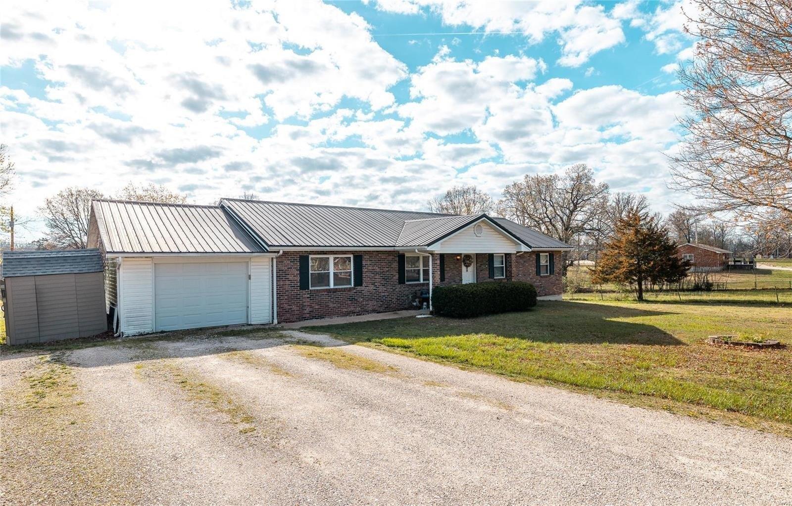 Silver Ln, Waynesville, MO 65583