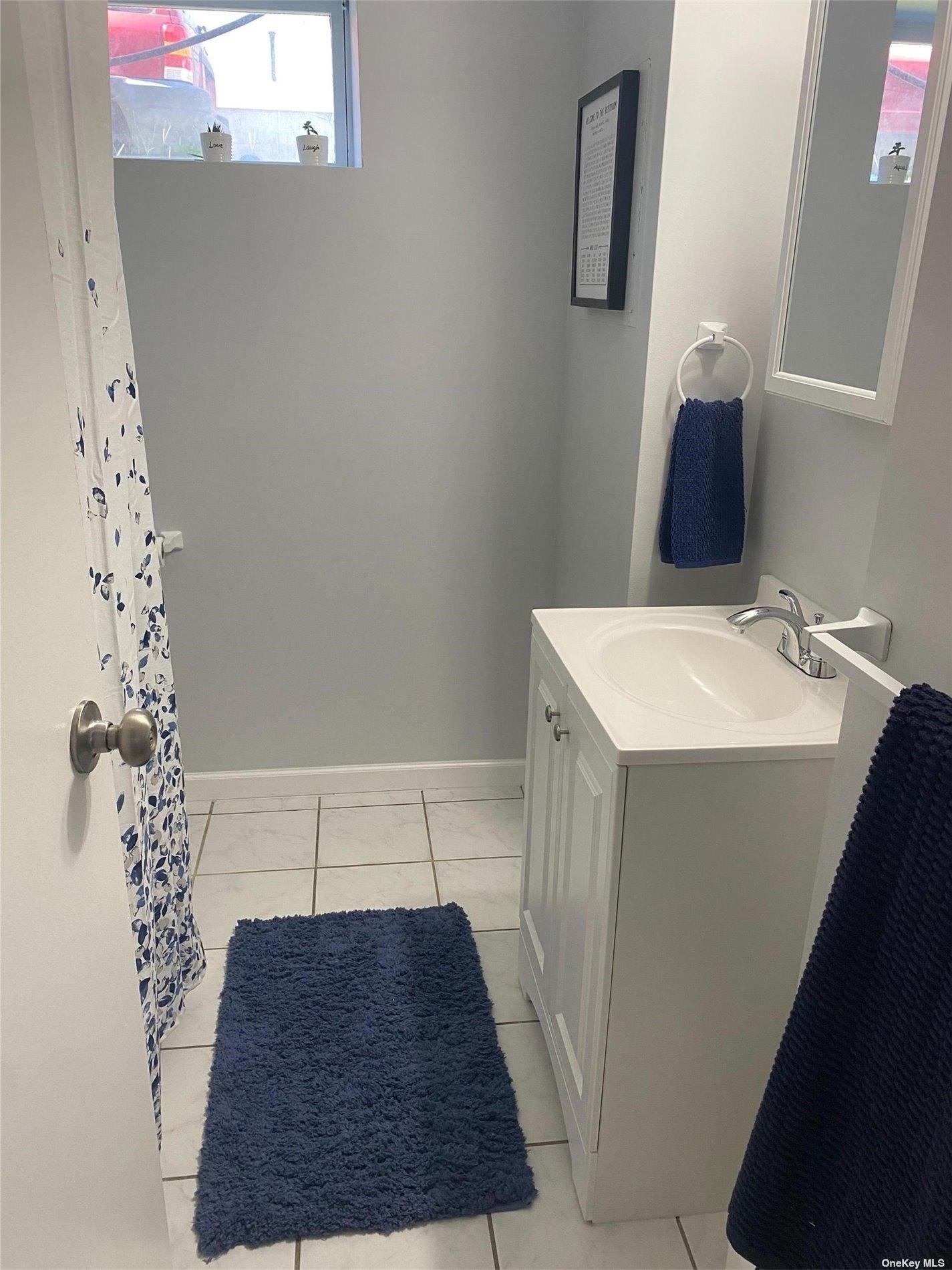Hampton Ave, Mastic, NY 11950