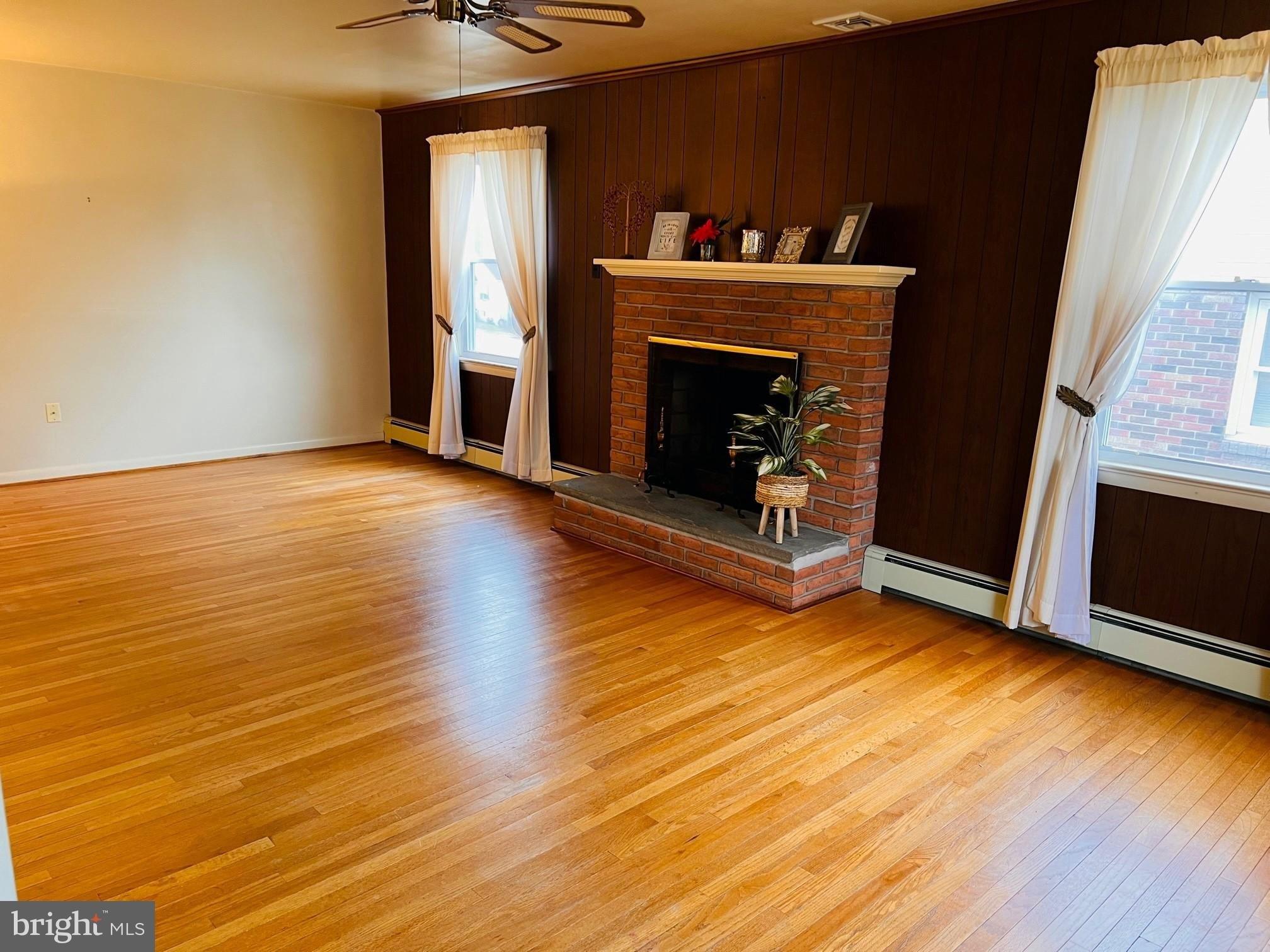 W 8th St, Pottstown, PA 19464