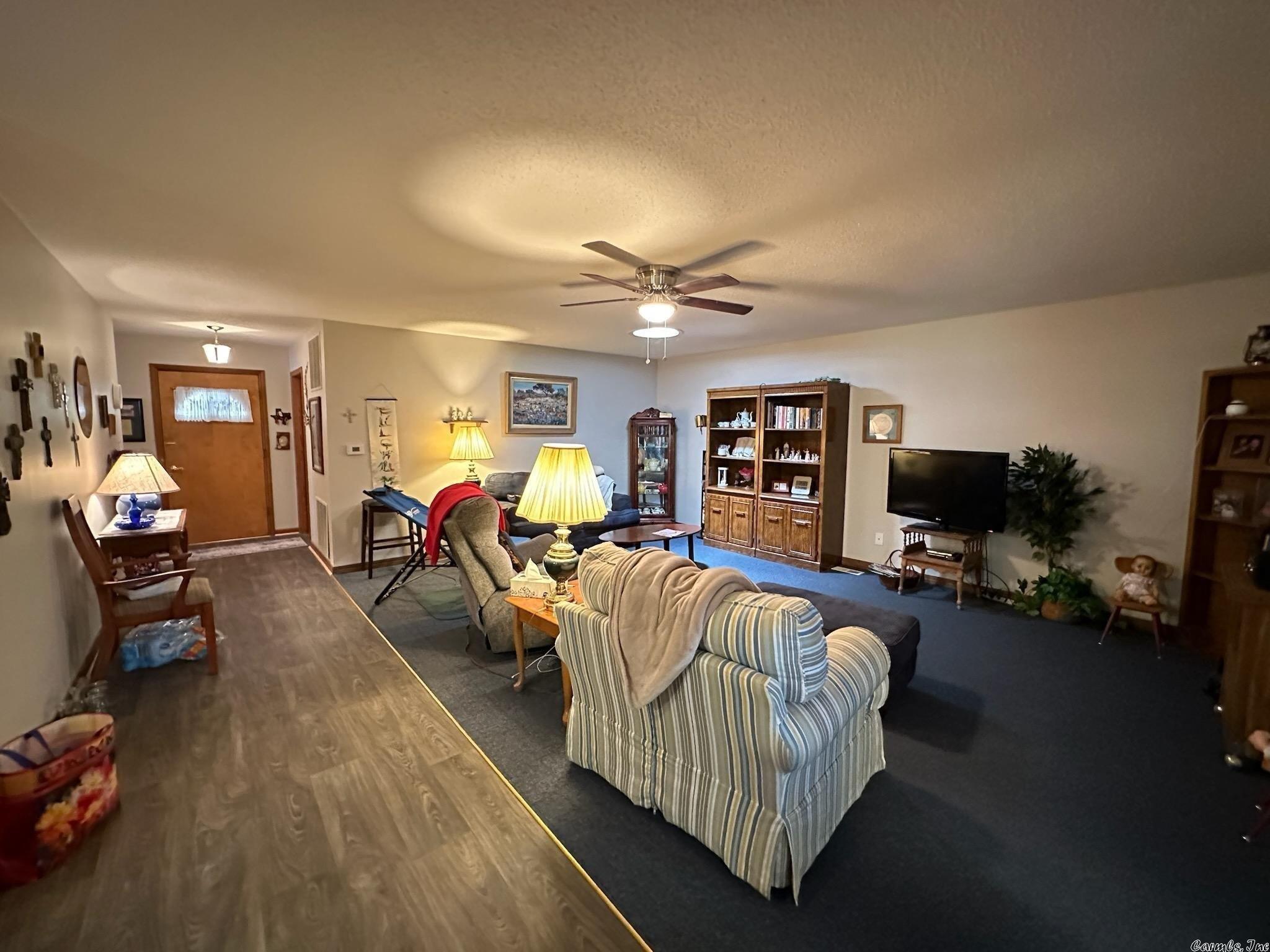 Royal Dr, Horseshoe Bend, AR 72512