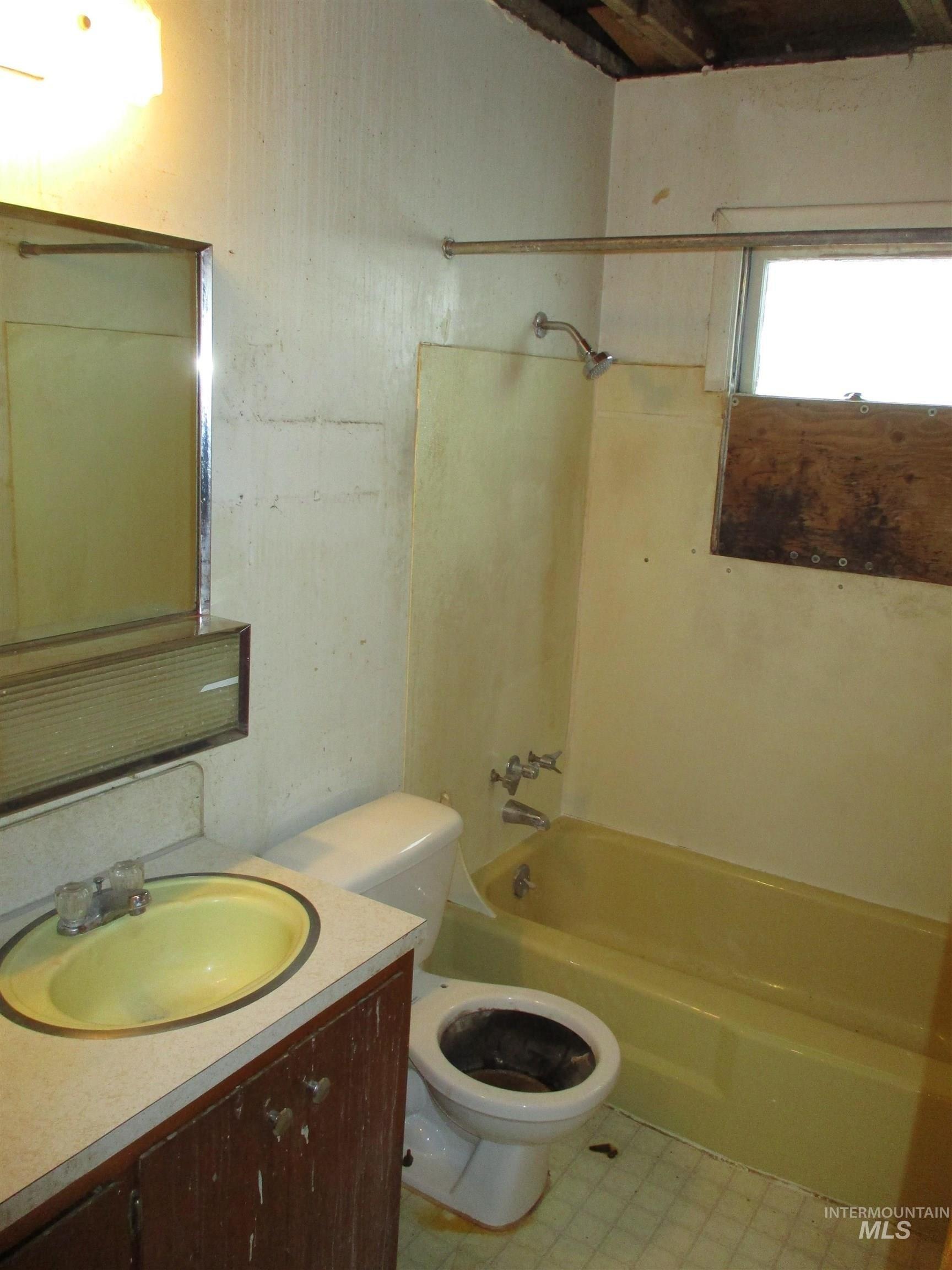 S Pond St, Boise, ID 83705