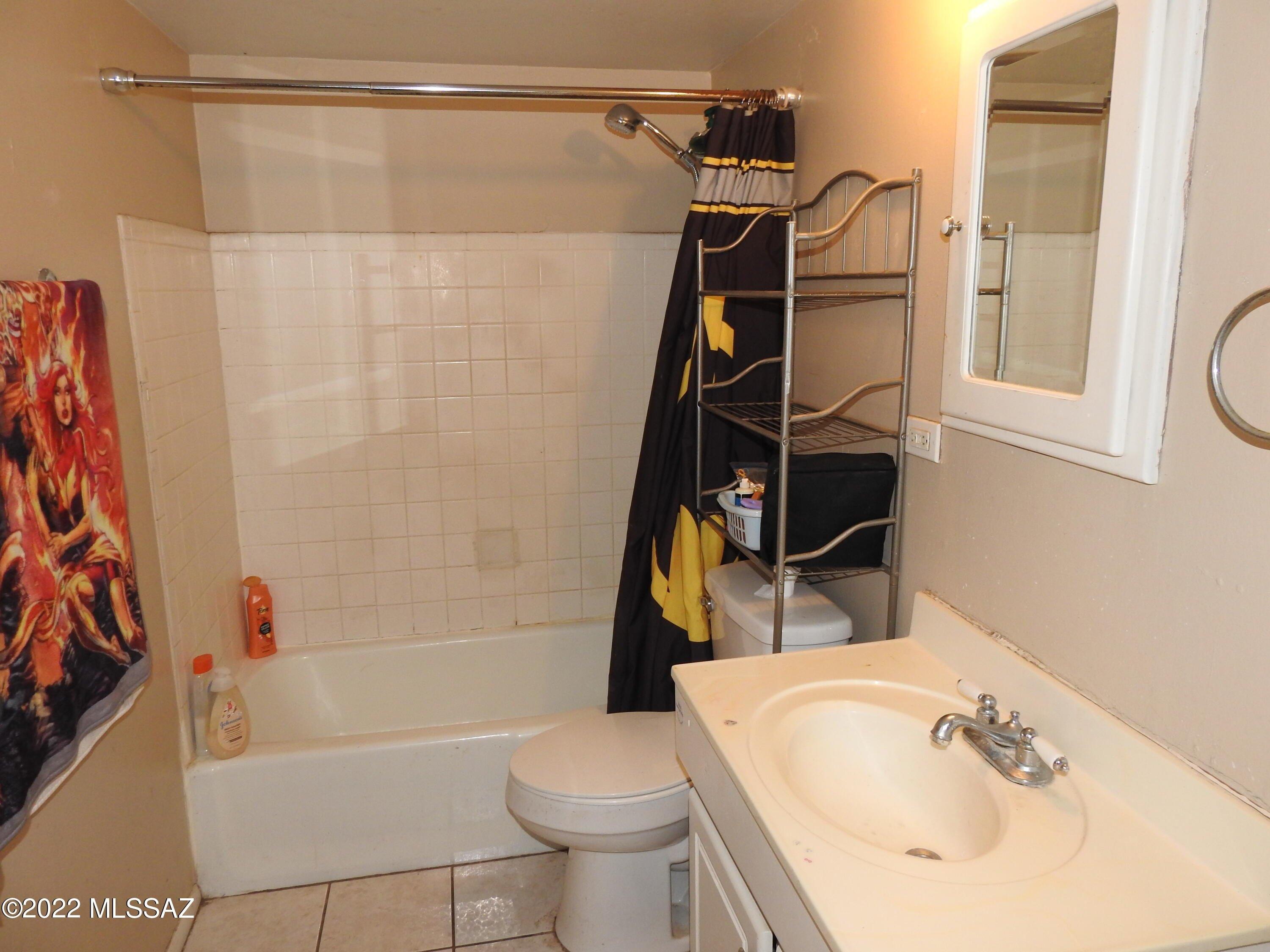 E 38th St, Tucson, AZ 85730