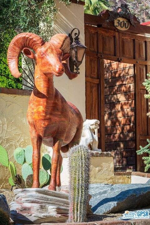 W El Camino Way, Palm Springs, CA 92264