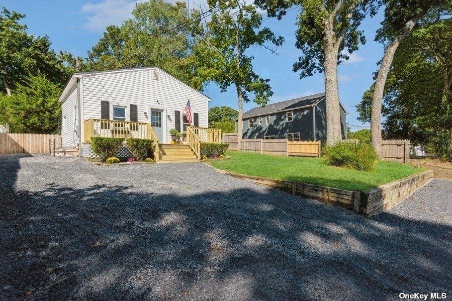 Adirondack Dr, Selden, NY 11784
