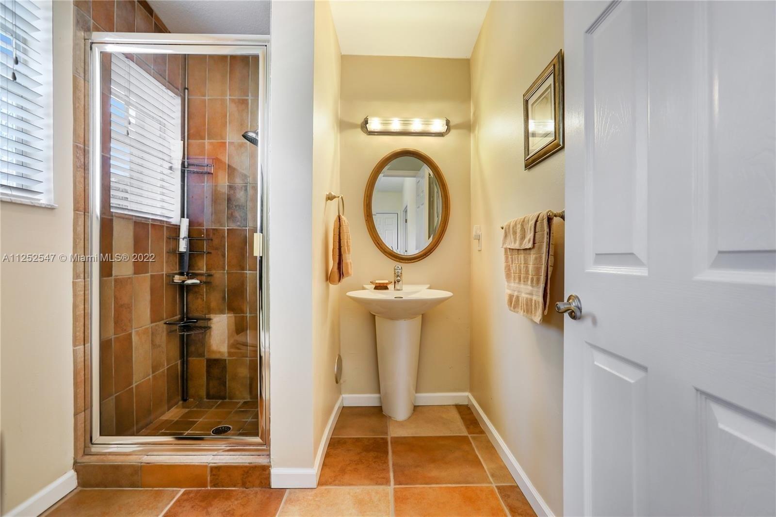 Sw 80th Ave, Palmetto Bay, FL 33157