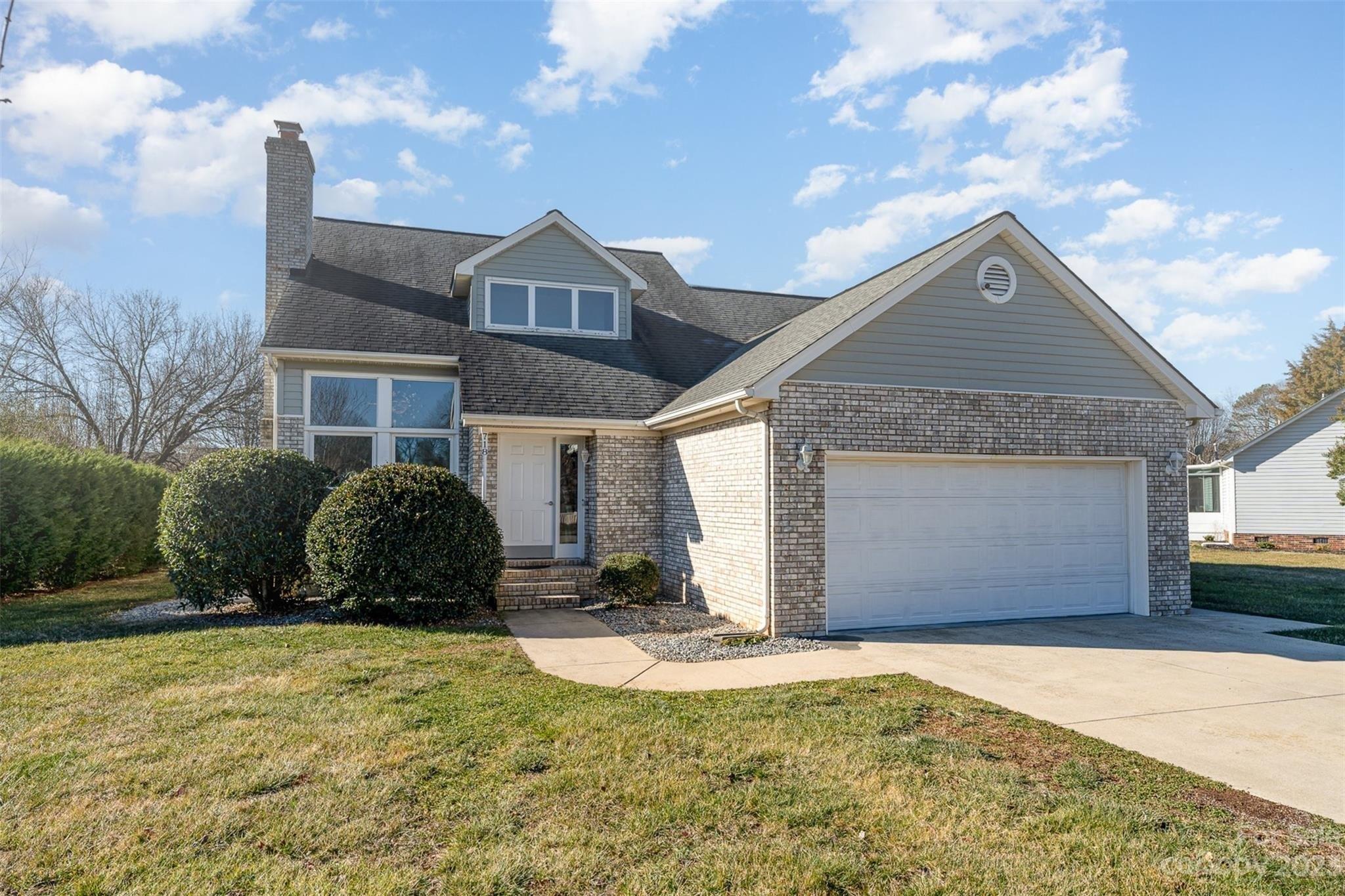 Emerson Dr, Mooresville, NC 28115