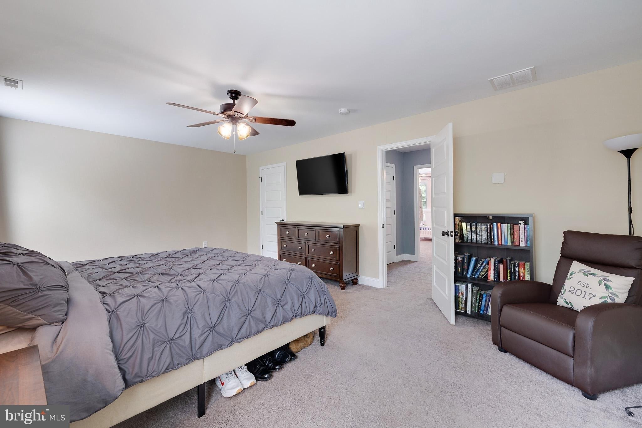 Lincoln Dr, Glen Burnie, MD 21060
