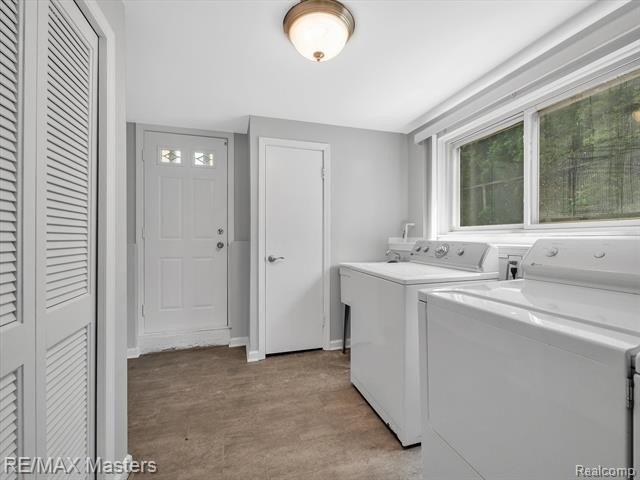 Astrid Ln, Rockwood, MI 48173