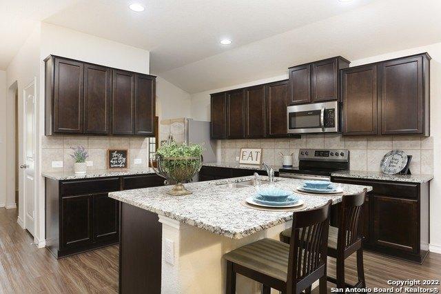 Grand Rpds, Cibolo, TX 78108