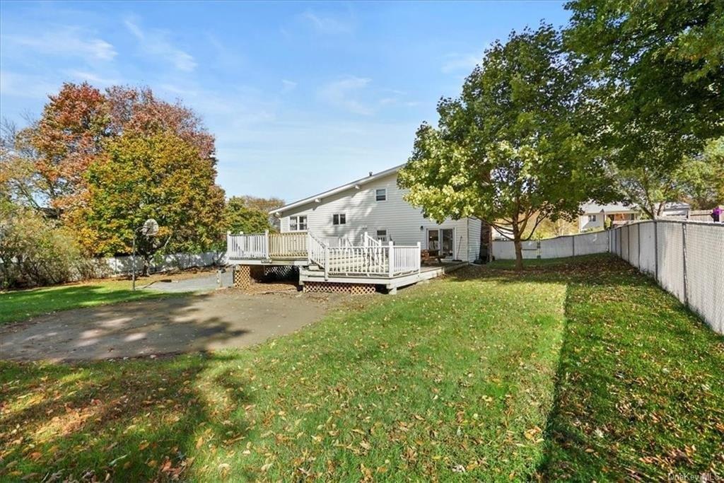 Elmwood Dr, Goshen, NY 10924