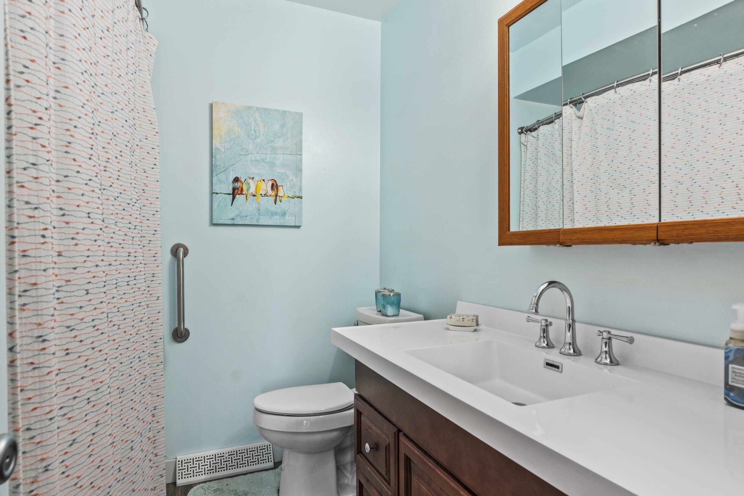 Woodside Dr, Holland, MI 49424