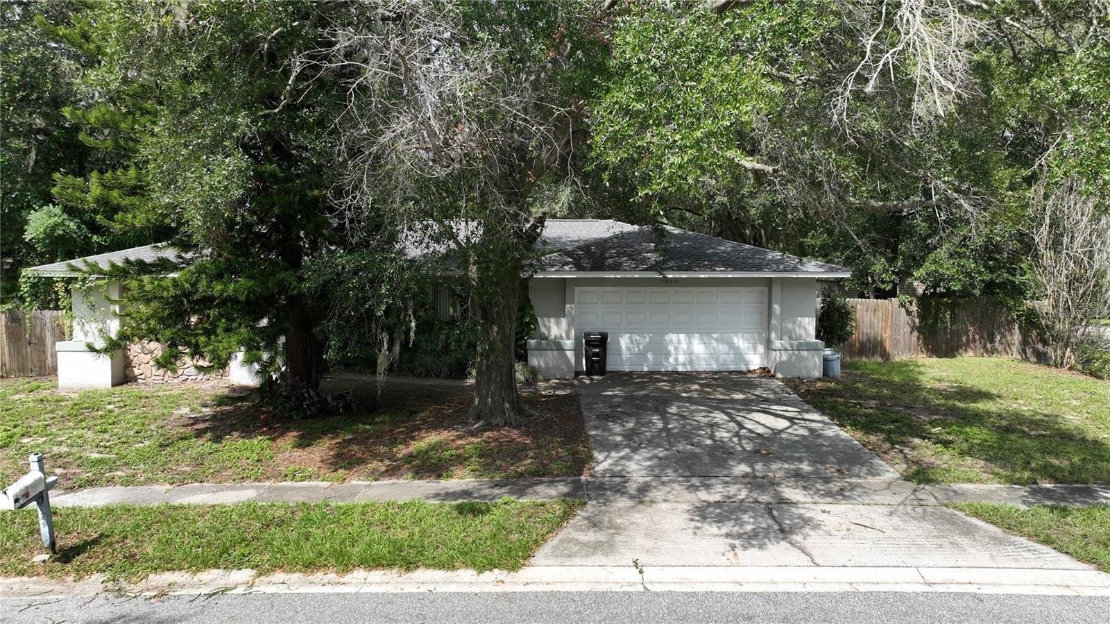 Iris St, Altamonte Springs, FL 32714