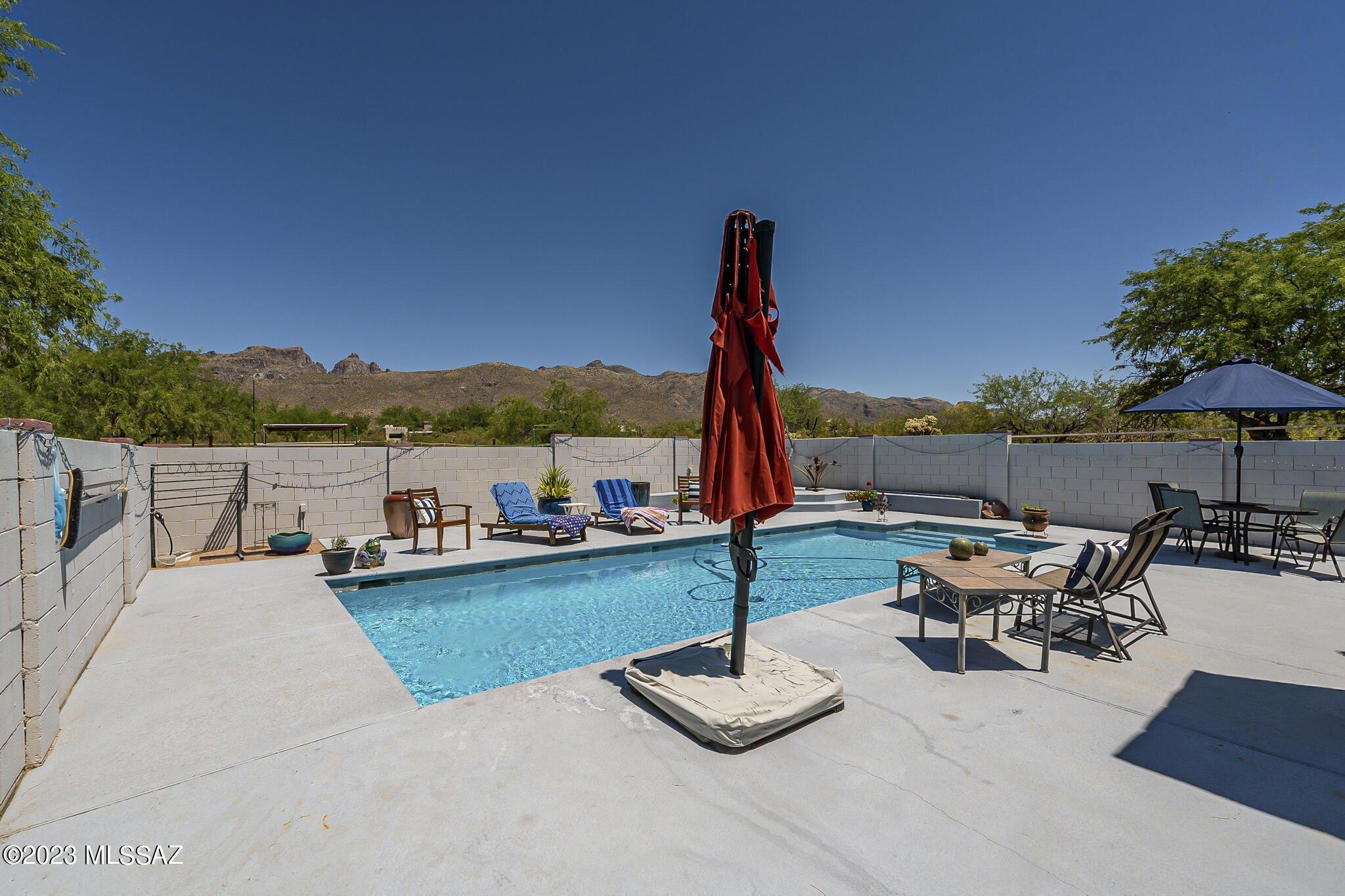 E Bay Tree Pl, Tucson, AZ 85749
