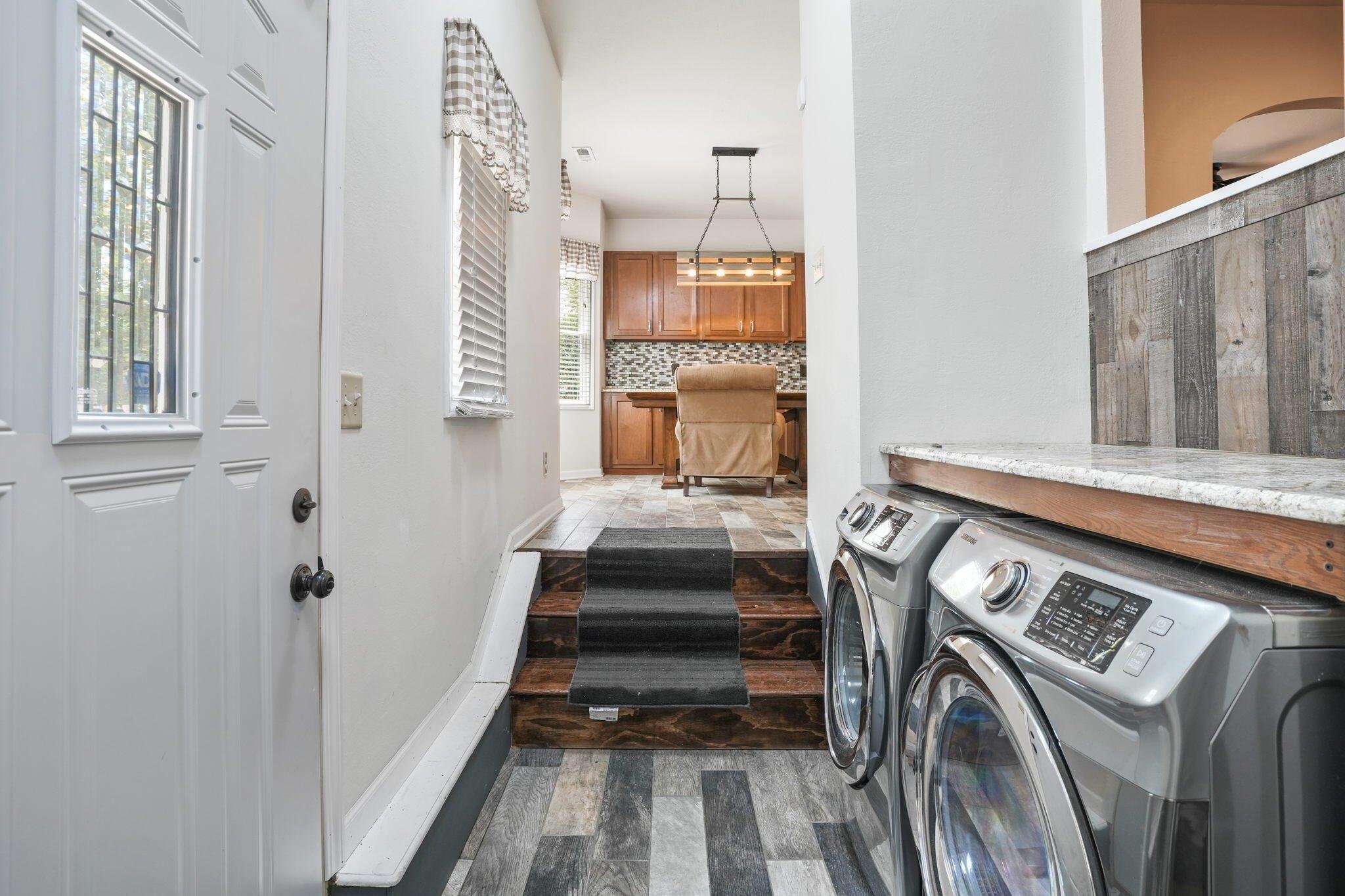 Mchenry St, Burlington, WI 53105