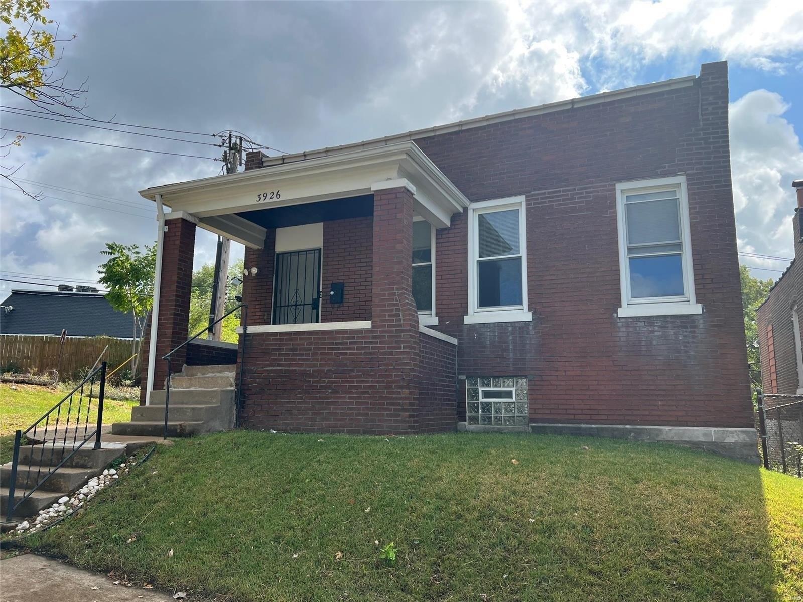 Tholozan Ave, Saint Louis, MO 63116